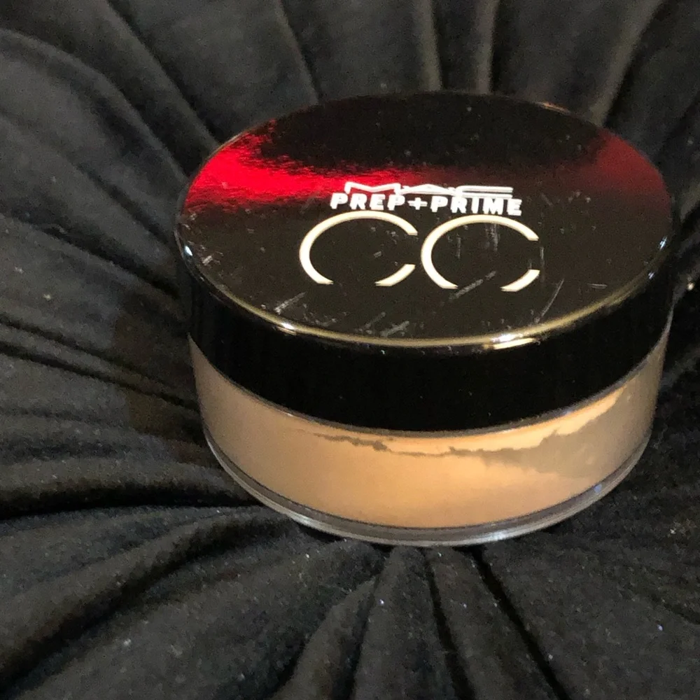 Mac cosmetics - Picture 2 of 2